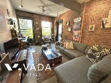 The Paris Block 1 BR Loft Rental 406-53 West Hastings St Vancouv - Photo 2