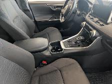 2025 Toyota RAV4 Plug-In Hybrid SE AWD - Photo 8