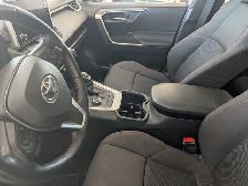 2025 Toyota RAV4 Plug-In Hybrid SE AWD - Photo 11