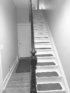 Recently Renovated One Bedroom Apartment - Photo 2