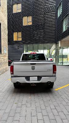 2016 RAM 1500 SPORT HEMI 4x4 'Clean title and safety' - Photo 3
