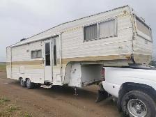 1980 Vintage Skylark Gooseneck Camper