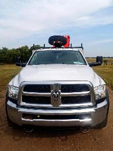 2018 Dodge Ram 5500 Crane Truck - Photo 2