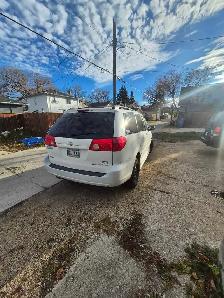 2009 Toyota Sienna side entry wheelchair accessible - Photo 9