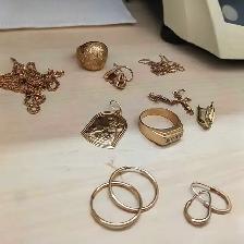 gold jewelry and more wanted