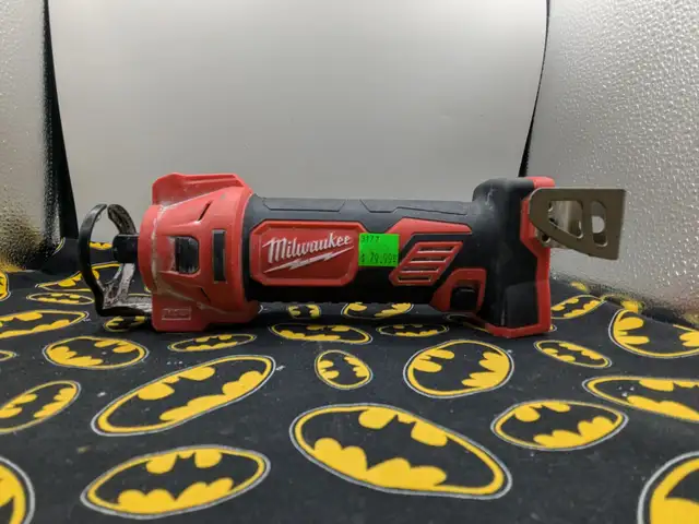 Milwaukee 2627-20 Cut Out Tool (#3177)
