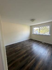 3 Story, 2 Bedrooms Townhouse - Photo 5