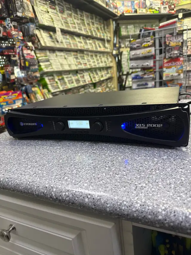 Crown XLS 2002 2 Chanel 650 Power Amp