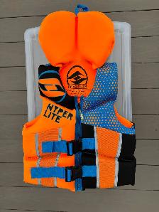 Life Jacket Youth 27-41 kg (60-90 lbs) $15
