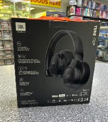 JBL Noise Canceling Headphones - Photo 2