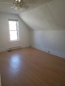 2-Bedroom Apartment in Orillia – Available November 1st - Photo 4