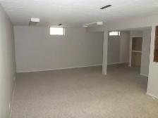 Meadowlark area- 4 bedroom house with Garage - Nov 1. - Photo 9