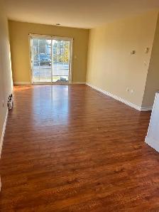 Ground floor 2 bedroom unit with ensuite washer dryer for Dec 1s - Photo 3