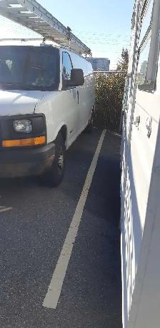 2006 Chevrolet 2500 Extended express& Chassis - Photo 2