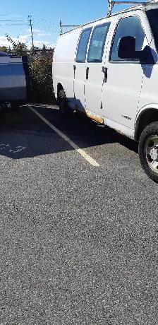 2006 Chevrolet 2500 Extended express& Chassis - Photo 3