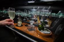 LIMOUSINE SERVICE -LIMO RENTAL WEDDING CLUB NIAGARA LIMO - Photo 2