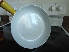 Poêlon ( skillet ) BELGIUM Fe ( Le Creuset ) fonte émaillée #24 - Photo 2