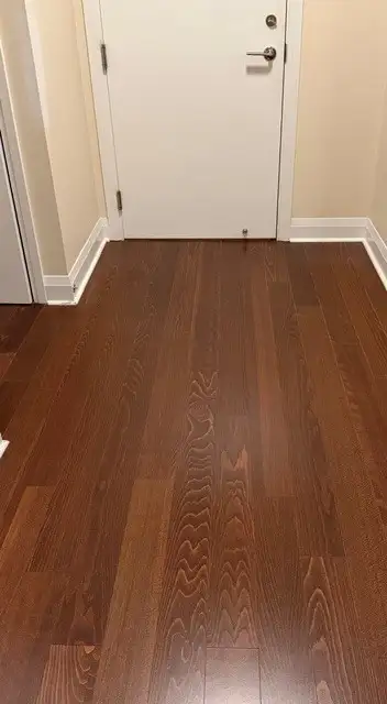 LAMINATE FLOORING