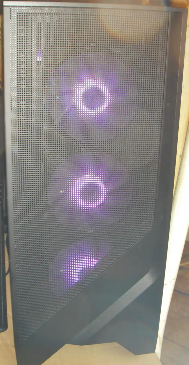 I7  4.8  GHZ  8 X Core 32Gigs XPS DDR4  M.2SSD  GtX 1660 Wifi