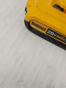 (N92108-4) DeWalt DCB203 Battery 20V 2AH - Photo 3
