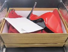 CHRISTIAN LOUBOUTIN SZ38.5 W/BOX - Photo 2
