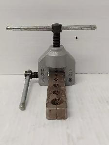 (N92109-2) Ridgid 345 Flaring Tool