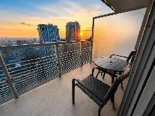 Altitude Suites - Furnished Family 2BR Downtown Toronto - Photo 3