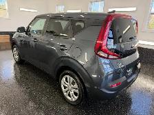 2020 Kia Soul LX - Photo 2