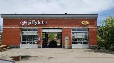 Lube & Tire Techs Wanted - Photo 2