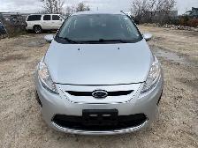 2012 Ford Fiesta SE Clean title Safetied - Photo 8
