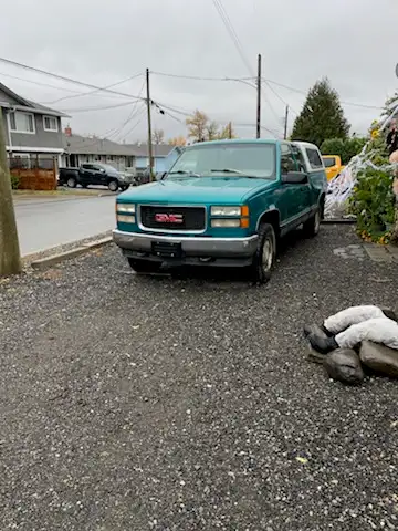 1990's GMC 1500 forsale SALVAGE truck $250o.b. Needs to be towed