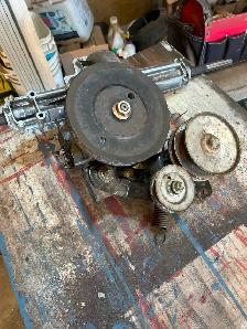 Lawn tractor read axle and gear drive assembly. - Photo 4