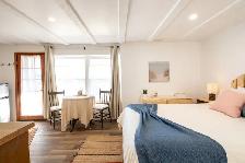 Room at Inn for Weekly Rent - Photo 9