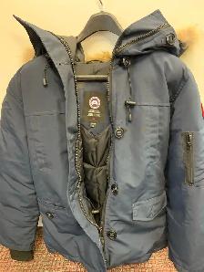 Canada Goose Winter Jacket - Photo 3
