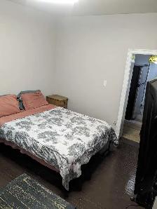1 MNTH FREE RENT!HUGE 2 RM FURN. SUITE - KITCHN & BLT IN CLOSET - Photo 7