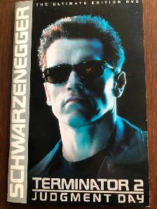 A boxful  of 18 various  DVD movies - Photo 8