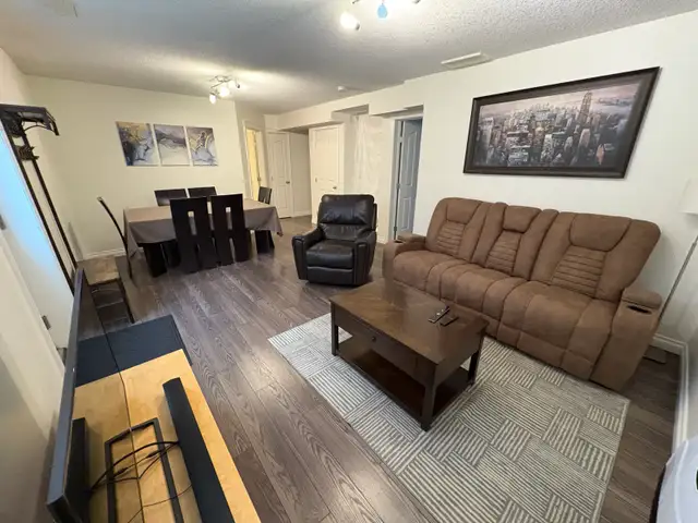Airdrie - Fully Furnished Two Bedroom Basement Suit
