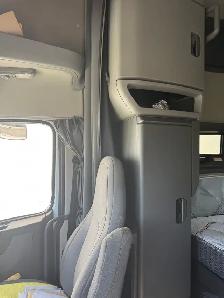 Truck for sale - Photo 2