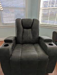San Antonia Zero Gravity Power Recliner for sale - Photo 2