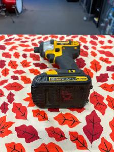 Dewalt driver with battery - dcf885 (44664) - Photo 7
