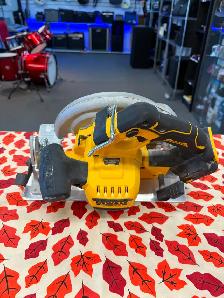 Dewalt circular saw - DCS590 (44633)