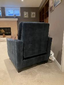 Lazyboy Recliners - Photo 2