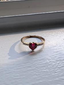 Brand New 10K Yellow Gold Ruby & Diamond Ring For Sale - Photo 4