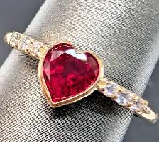 Brand New 10K Yellow Gold Ruby & Diamond Ring For Sale - Photo 6