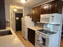 Fully Furnished 2 Bedroom! - Photo 6