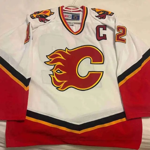 2004 Signed Jarome Iginla Jersey