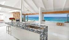 Professional Cleaning Lady 6478665326