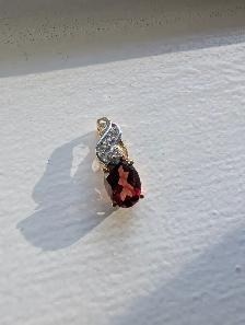 Brand New Silver Garnet Pendant For Sale - Photo 9