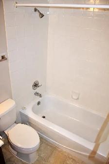 Pet Friendly 2 Bed Condo in Braeside SW Calgary - Utilities Incl - Photo 6