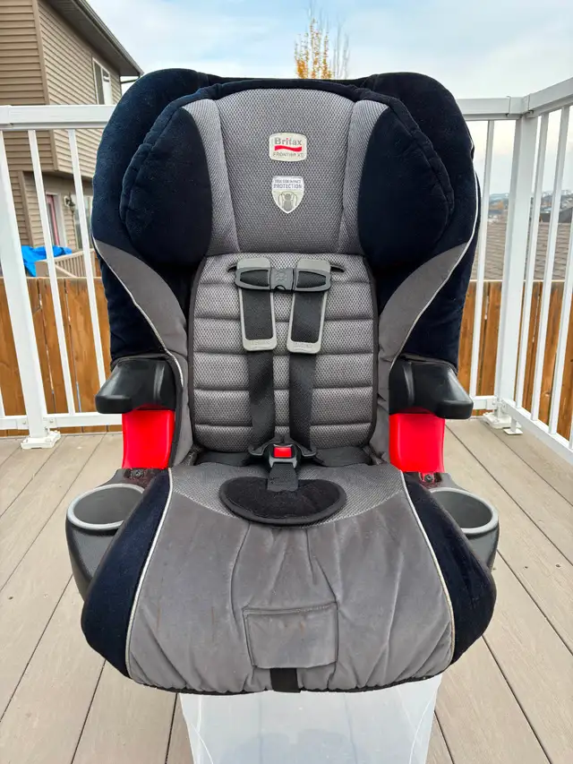 Child car seat and booster seat $25